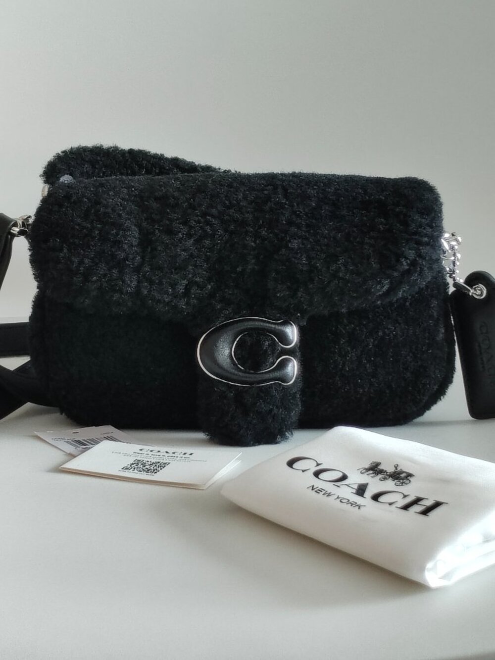 NWT Coach Pillow Tabby 18 in Shearling - Silver/Black